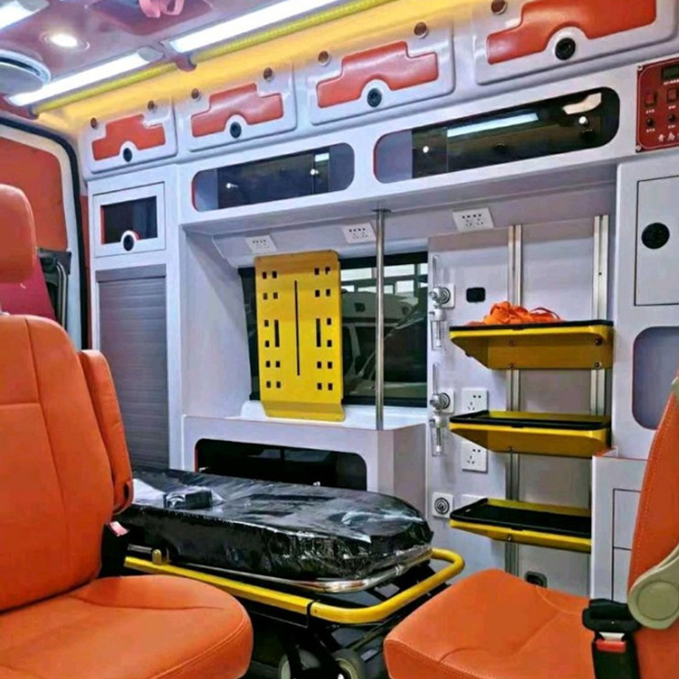中和镇长途救护车护送病人租赁价格